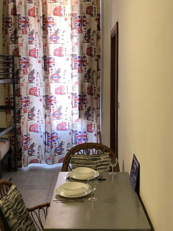 Dama Hostelbb Neapol Exteriér fotografie